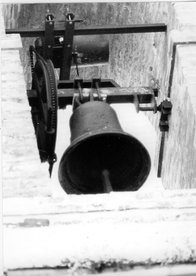 campana, opera isolata - produzione abruzzese (seconda metà sec. XIX)