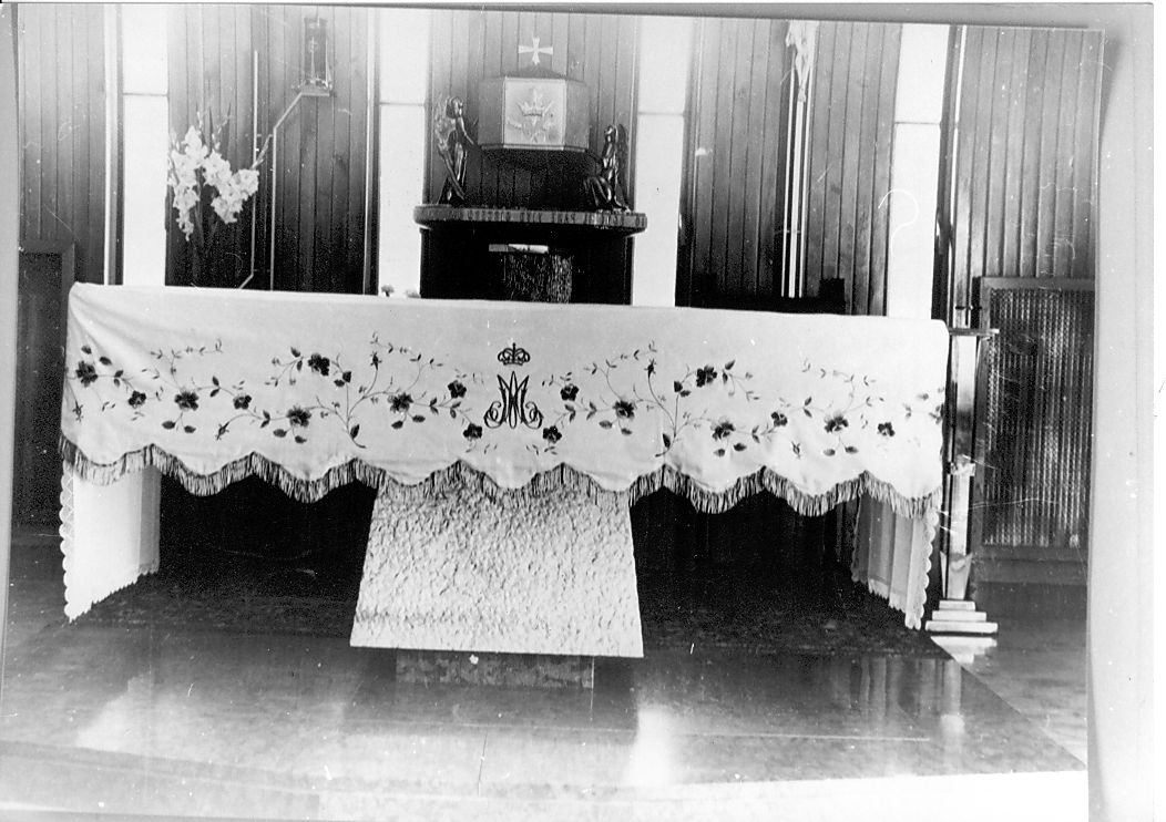 tovaglia d'altare, opera isolata - manifattura teramana (sec. XX)