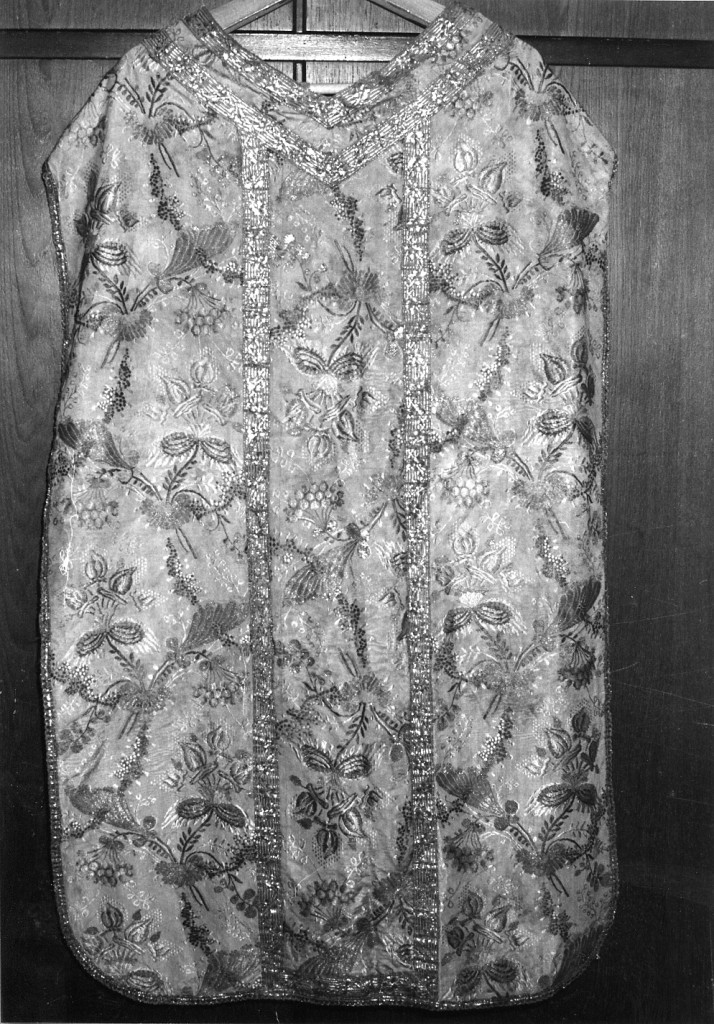 parato da chiesa - manifattura abruzzese (sec. XVIII)