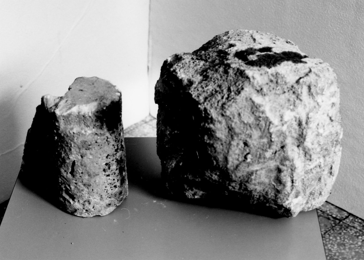colonna, frammento - produzione abruzzese (seconda metà sec. XIII)