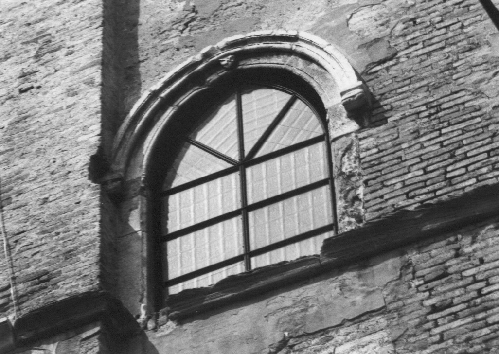 gotica (mostra di finestra, serie) - ambito Italia centrale (sec. XV)