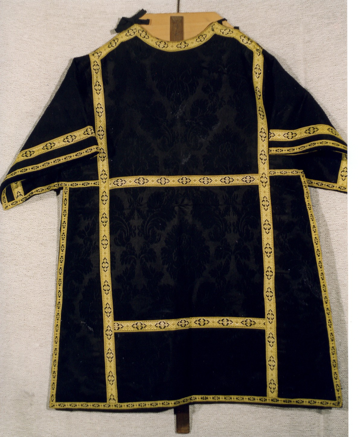 tunicella - manifattura italiana (fine sec. XIX)