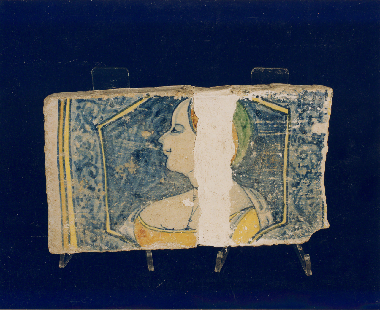 mattonella, frammento - manifattura di Castelli (sec. XVI)