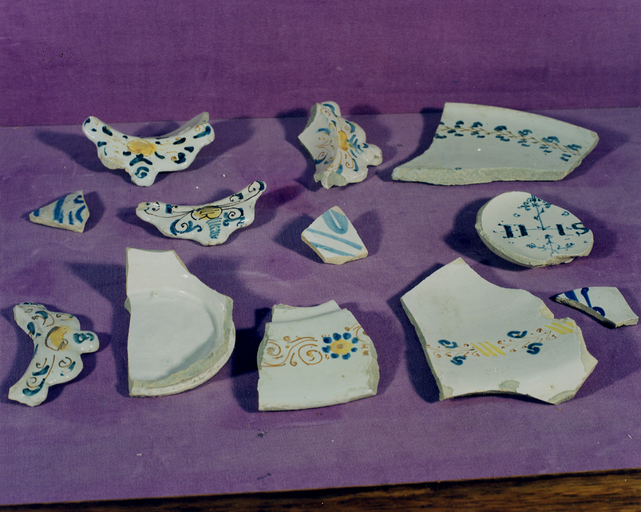 frammento - manifattura di Castelli (sec. XVII)