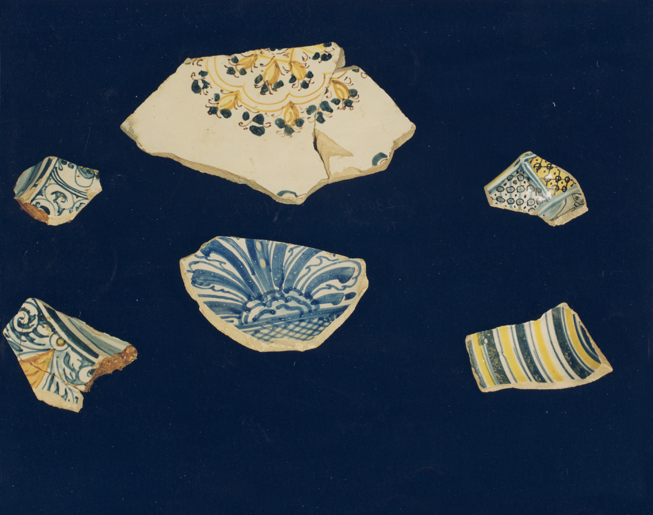 frammento - manifattura di Castelli (sec. XVII)