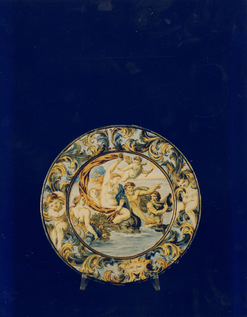 piattino - manifattura di Castelli (fine/inizio secc. XVII/ XVIII)