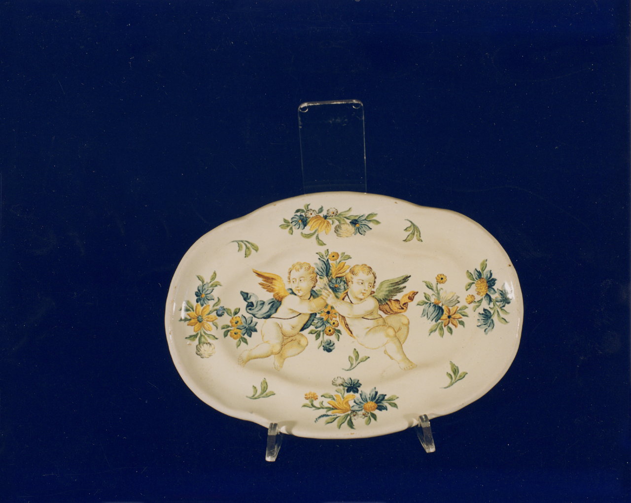 vassoio - manifattura di Castelli (sec. XVIII)