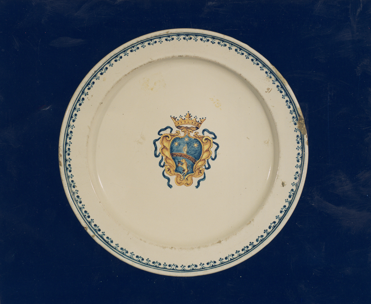 piatto - manifattura di Castelli (sec. XIX)