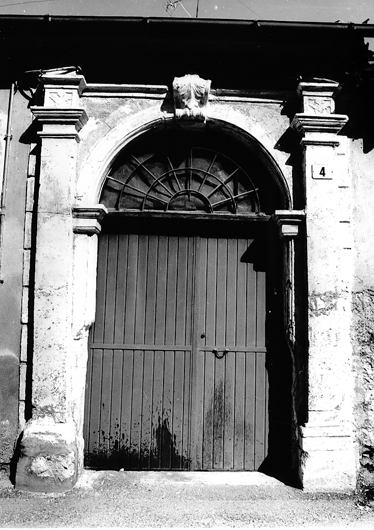 portale, opera isolata - bottega abruzzese (metà sec. XIX)