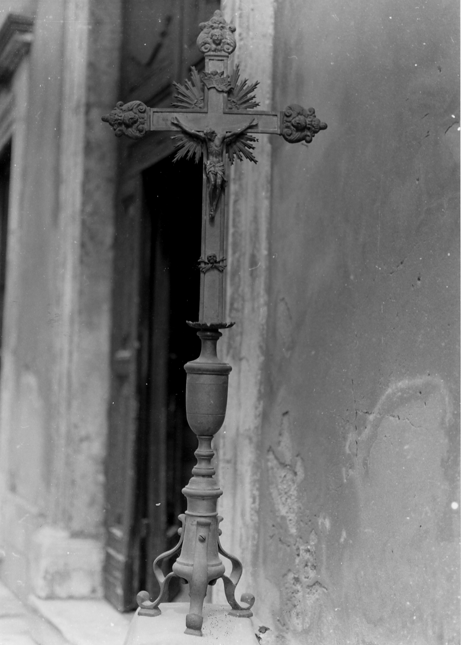 croce d'altare, elemento d'insieme - bottega abruzzese (sec. XIX)