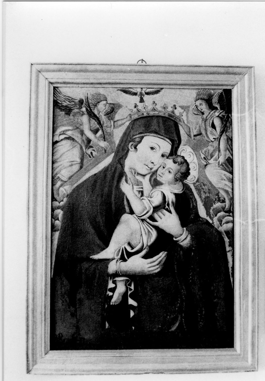 Madonna con Bambino e angeli reggicorona (dipinto, opera isolata) - ambito Italia centrale (sec. XVII)