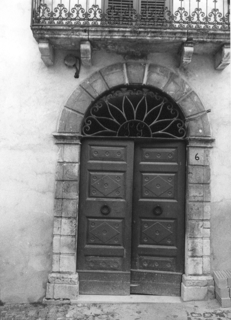 portale, opera isolata - ambito Italia centrale (sec. I)