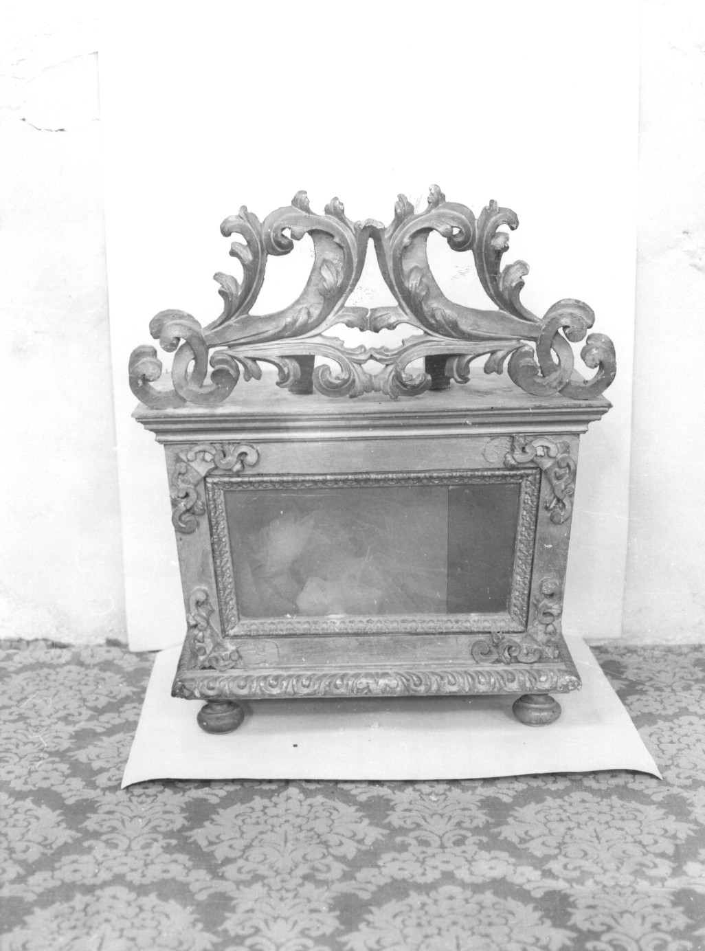 urna - ambito abruzzese (secc. XVIII/ XIX)