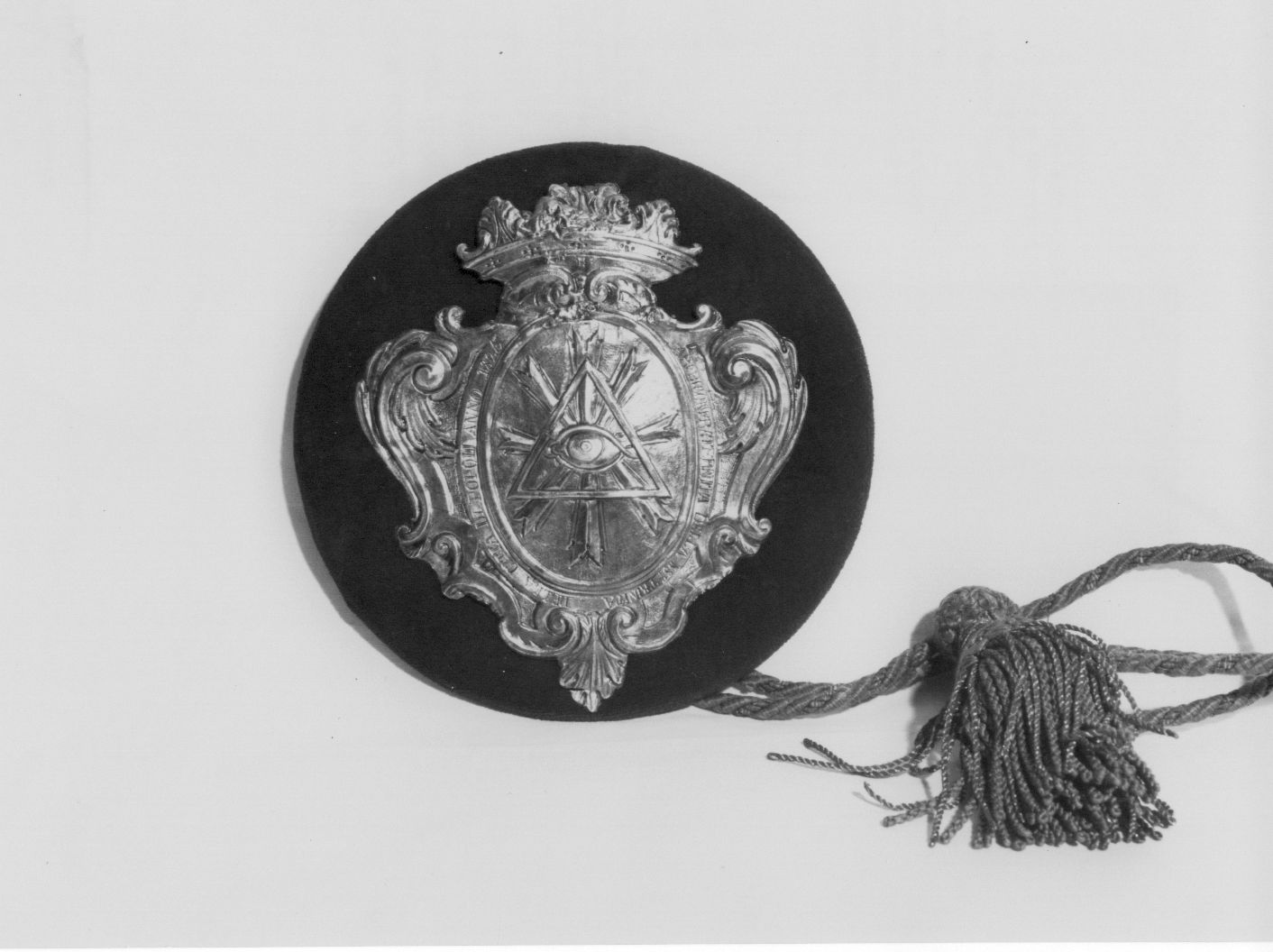 emblema di confraternita, opera isolata - bottega abruzzese (sec. XIX)