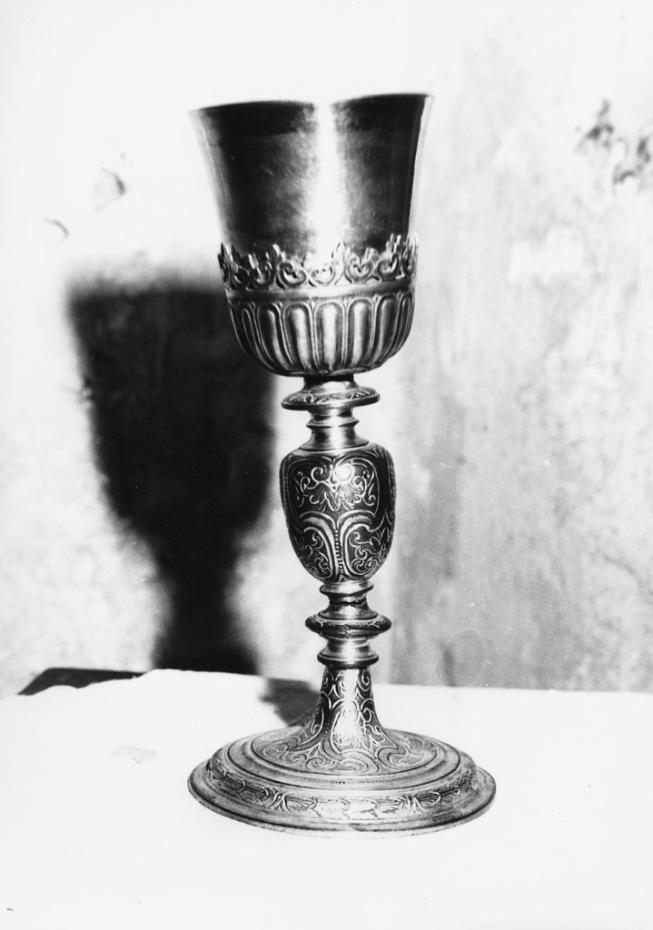 Motivi decorativi vegetali e a baccelli (calice) - ambito abruzzese (prima metà sec. XIX)