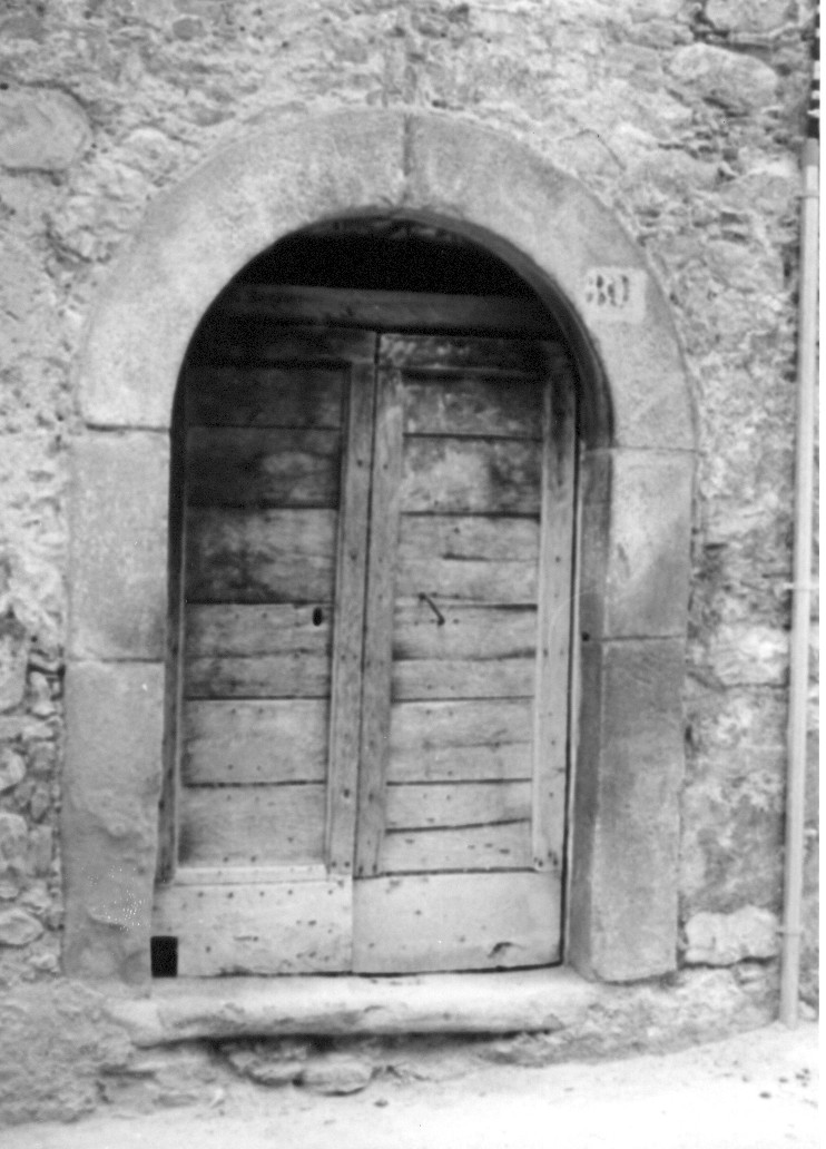 portale, elemento d'insieme - ambito abruzzese (prima metà sec. XVIII)