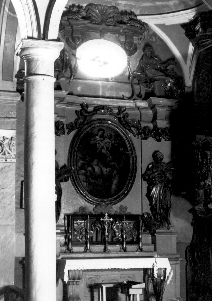 cornice architettonica con motivi decorativi e figure (altare maggiore, opera isolata) - ambito abruzzese (sec. XVIII)