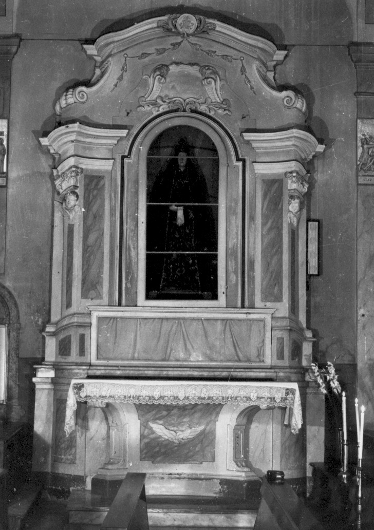 cornice architettonica con motivi decorativi e figure (altare, serie) - ambito abruzzese (sec. XVIII)