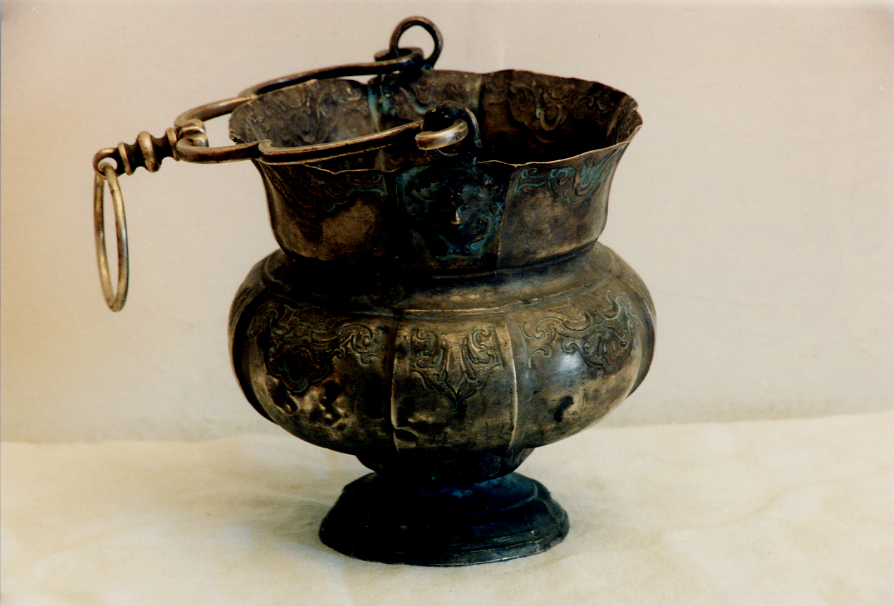 secchiello per l'acqua benedetta - ambito abruzzese (sec. XVIII)