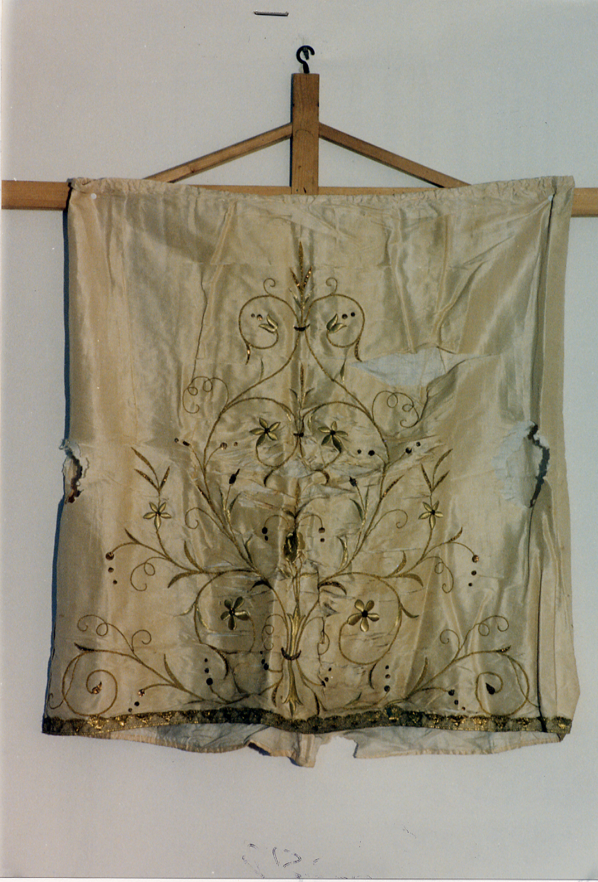 gonna - manifattura abruzzese (fine sec. XIX)