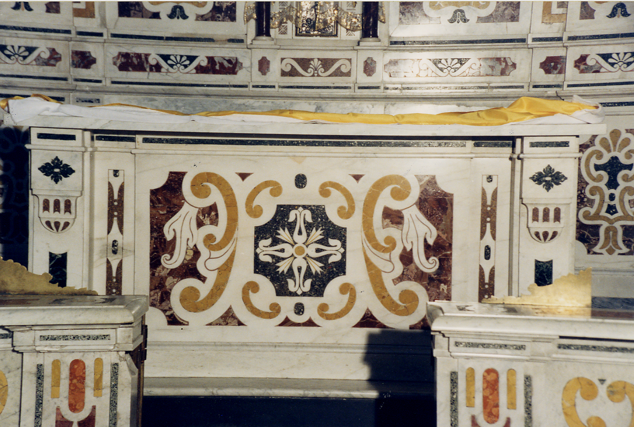 mensa d'altare - ambito napoletano (fine sec. XVIII)