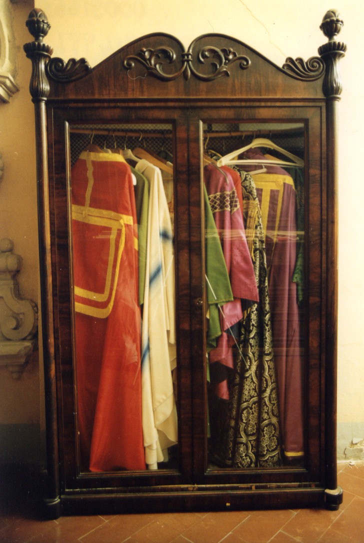 armadio da sacrestia - ambito napoletano (fine sec. XIX)