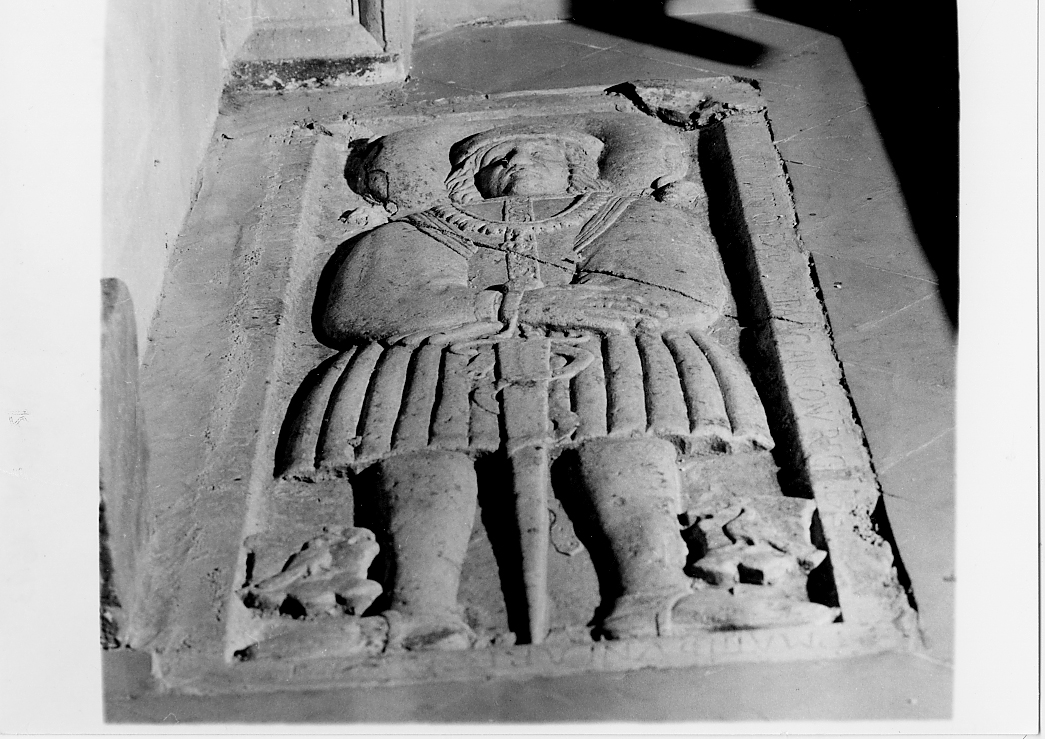 lastra tombale - ambito abruzzese (sec. XVI)