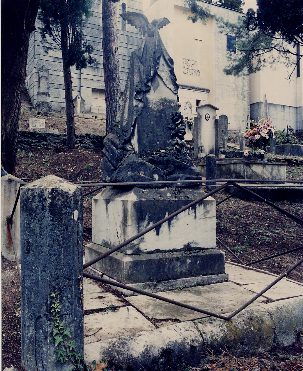 monumento funebre - ambito abruzzese (sec. XIX)