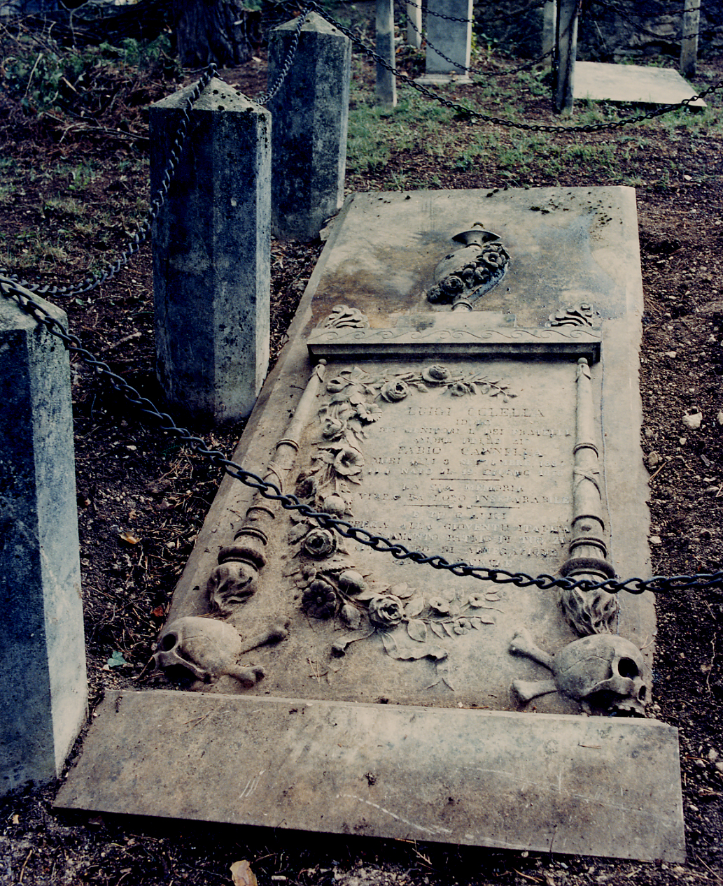 lapide tombale - ambito Italia centrale (sec. XIX)