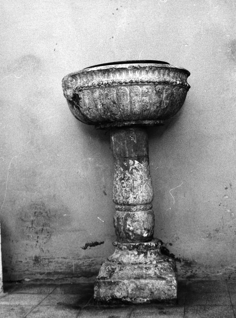 acquasantiera - ambito Italia centrale (sec. XVI)