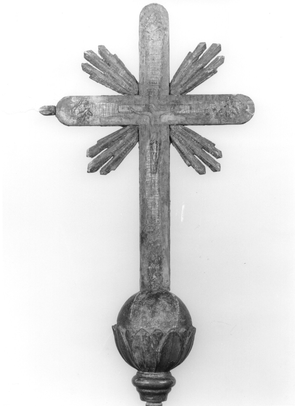 croce processionale - ambito pesarese (fine, prima metà sec. XVIII, sec. XX)