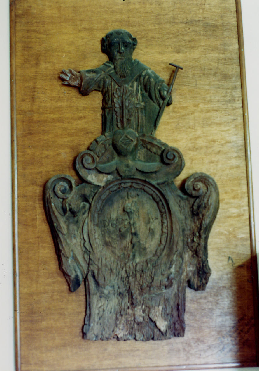 STEMMA (rilievo) - ambito abruzzese (prima metà sec. XVII)