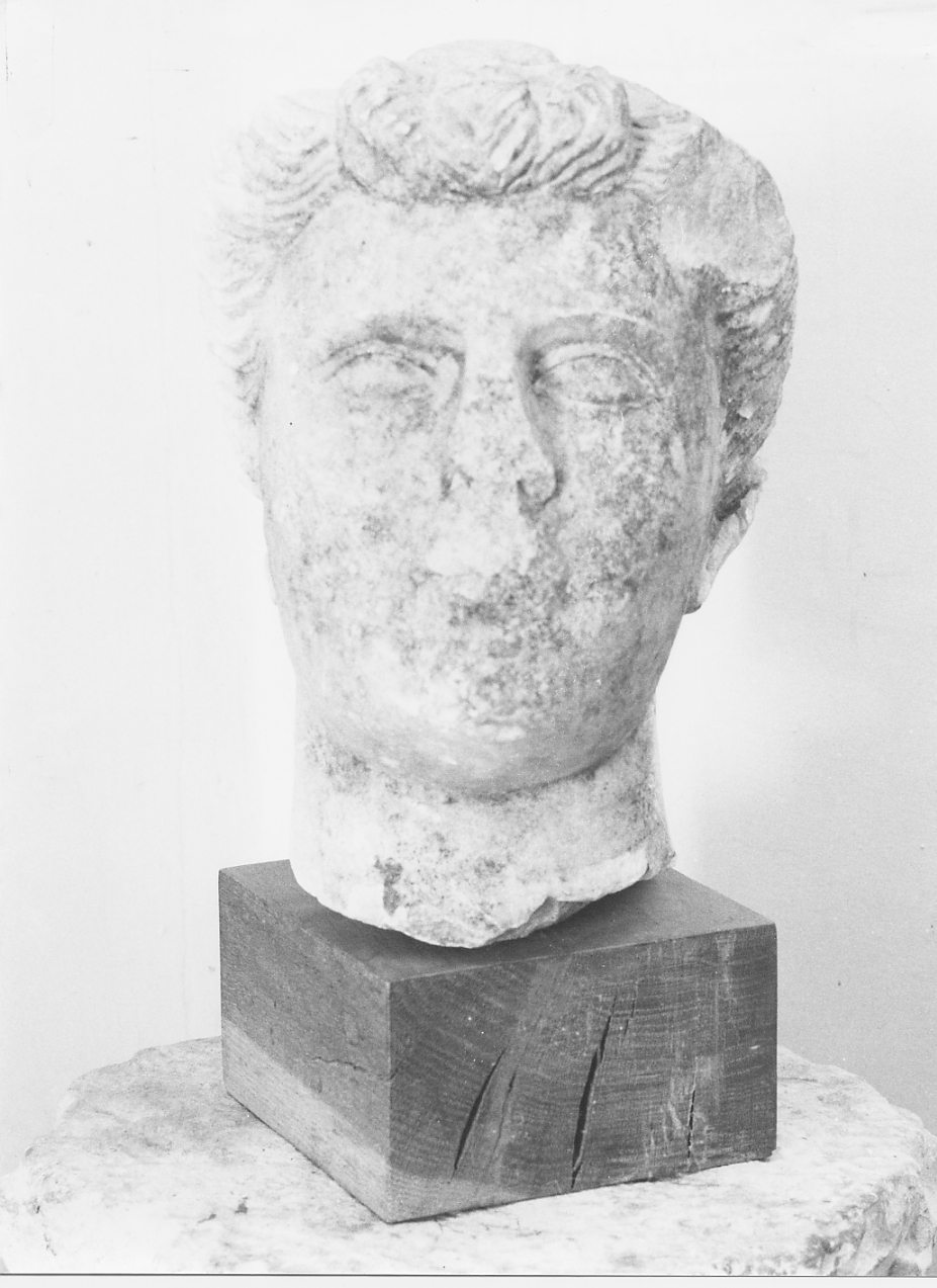 TESTA D'UOMO (scultura) - bottega abruzzese (sec. XIII)