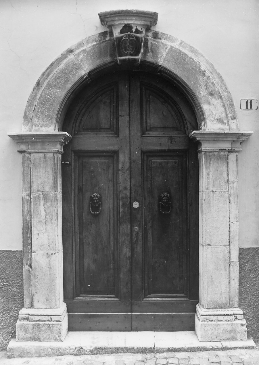 portale - ambito abruzzese (secc. XVIII/ XIX)