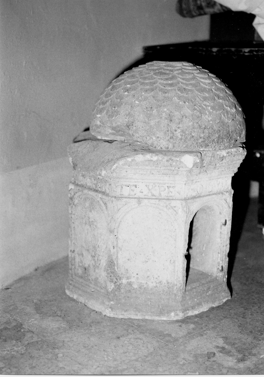 tabernacolo, opera isolata - ambito abruzzese (sec. XIV)