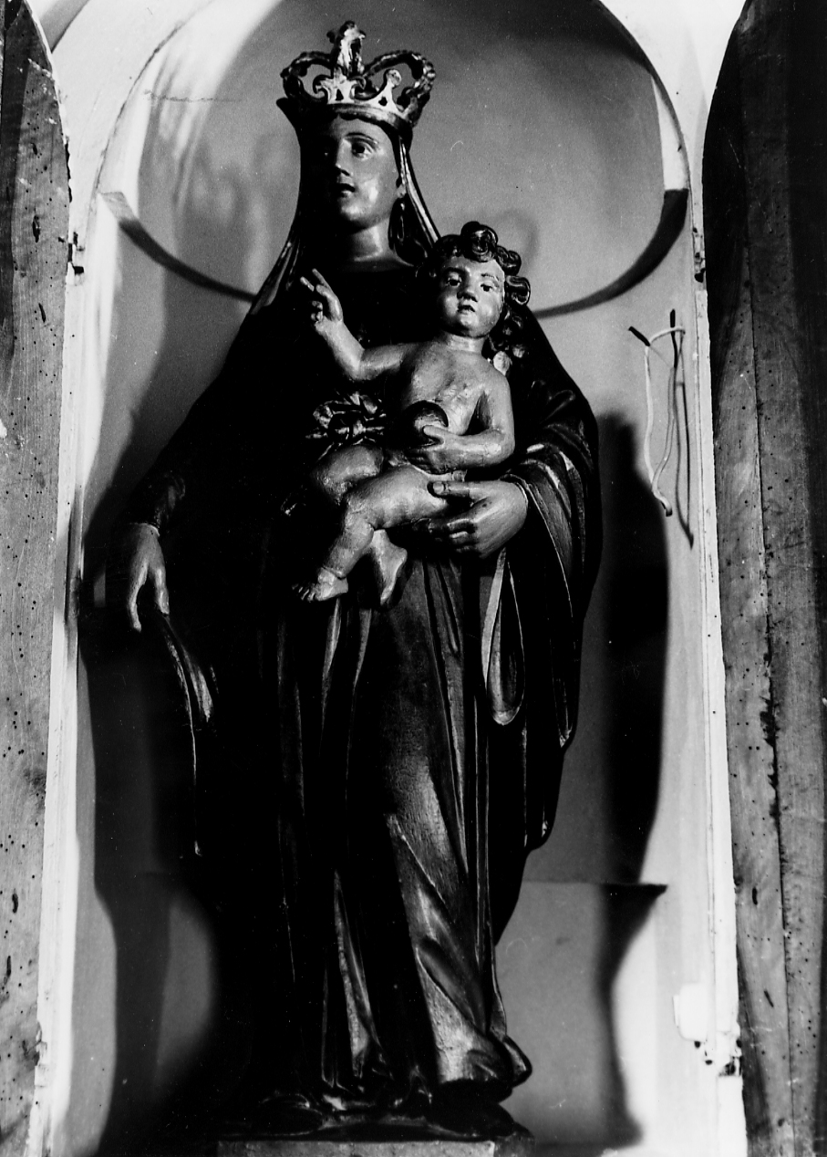MADONNA CON BAMBINO (statua, opera isolata) - ambito abruzzese (sec. XVIII)