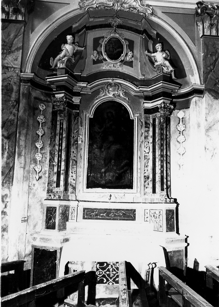 CORNICE ARCHITETTONICA CON MOTIVI DECORATIVI E FIGURE (altare, serie) - ambito abruzzese (sec. XVIII)