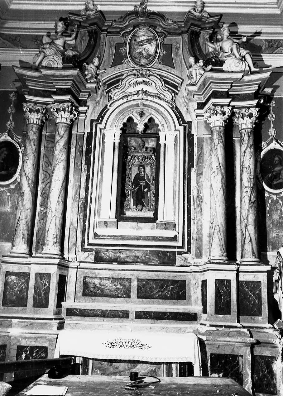 CORNICE ARCHITETTONICA CON MOTIVI DECORATIVI E FIGURE (altare, opera isolata) - ambito abruzzese (sec. XVIII)