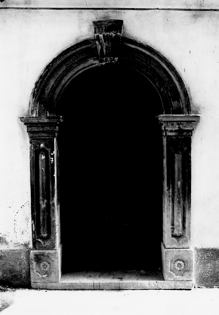 portale, opera isolata - ambito abruzzese (sec. XIX)