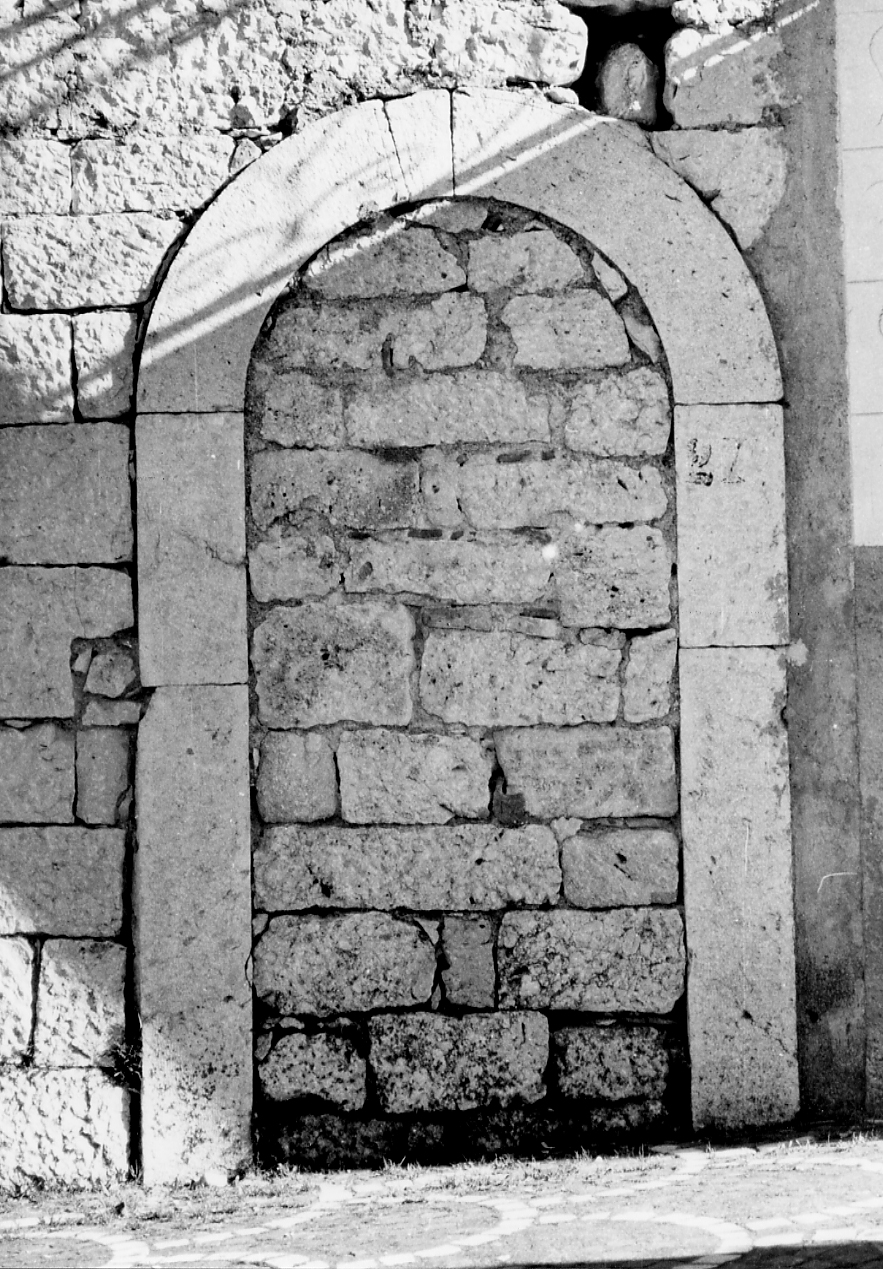 portale, elemento d'insieme - bottega abruzzese (sec. XX)