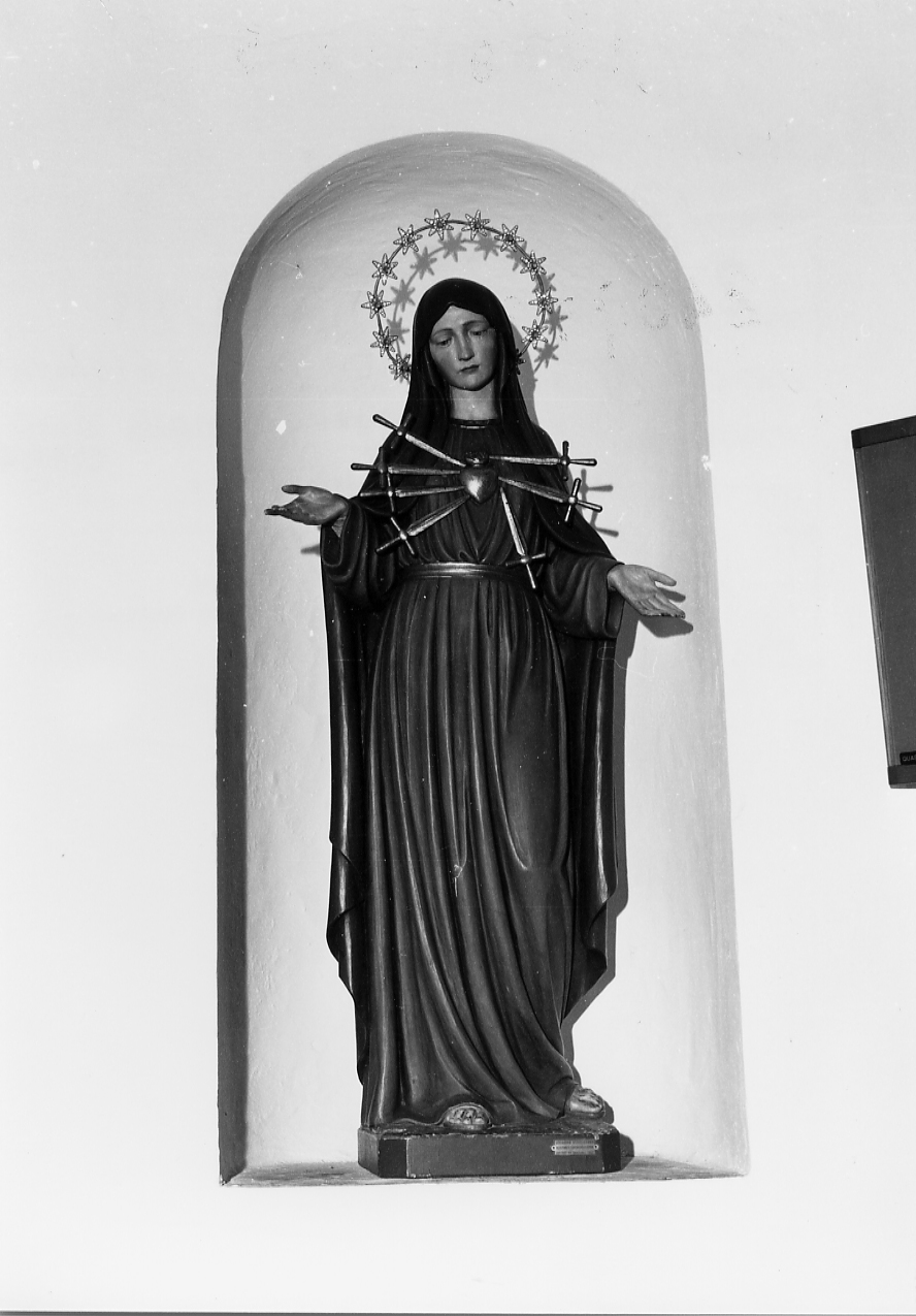 MADONNA DEI SETTE DOLORI (scultura) di Stuflesser Giuseppe (attribuito) (prima metà sec. XX)