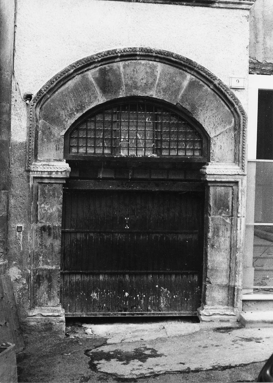 portale, opera isolata - ambito abruzzese (sec. XV)