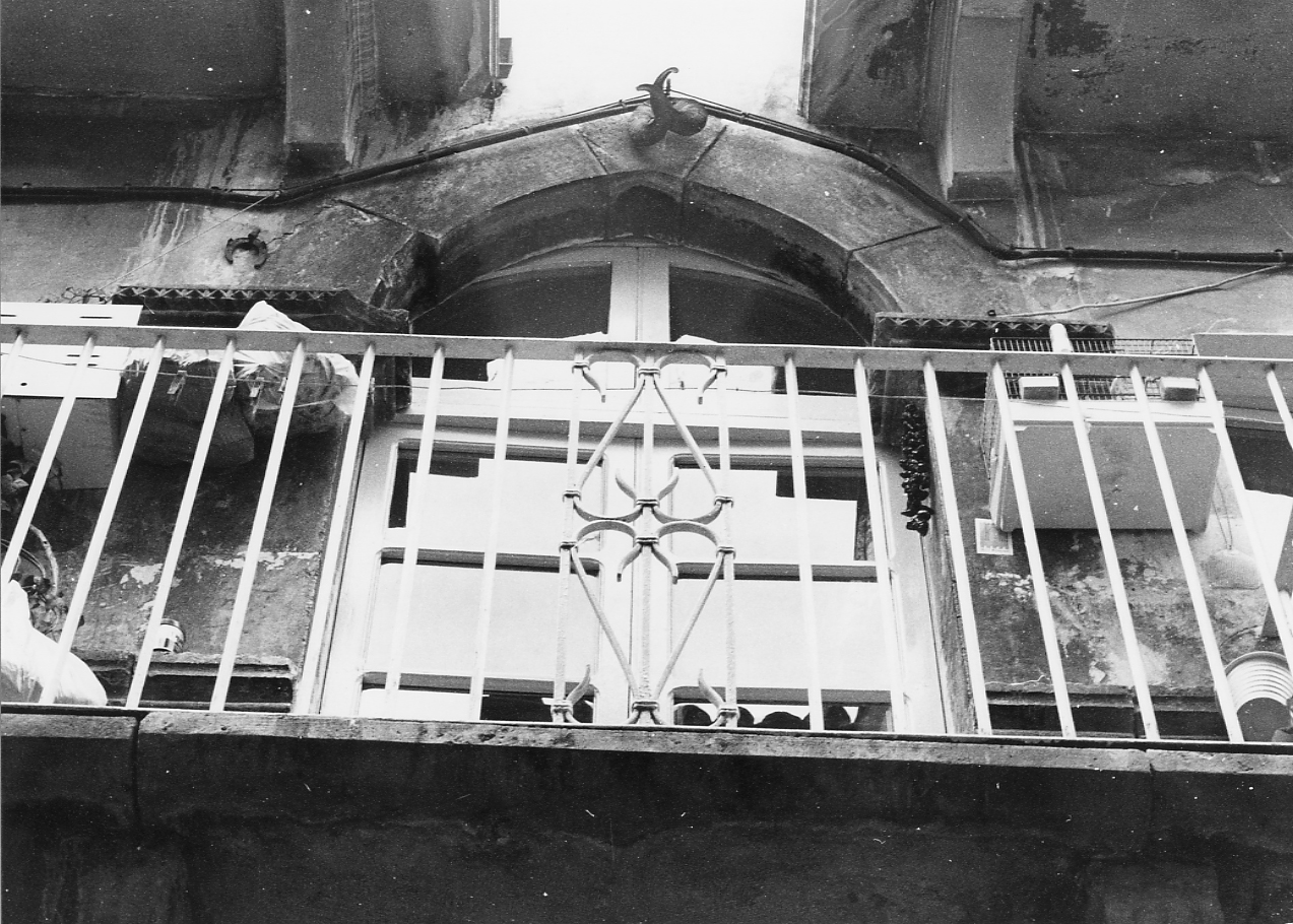 porta finestra, opera isolata - ambito abruzzese (fine/inizio secc. XIV/ XV)