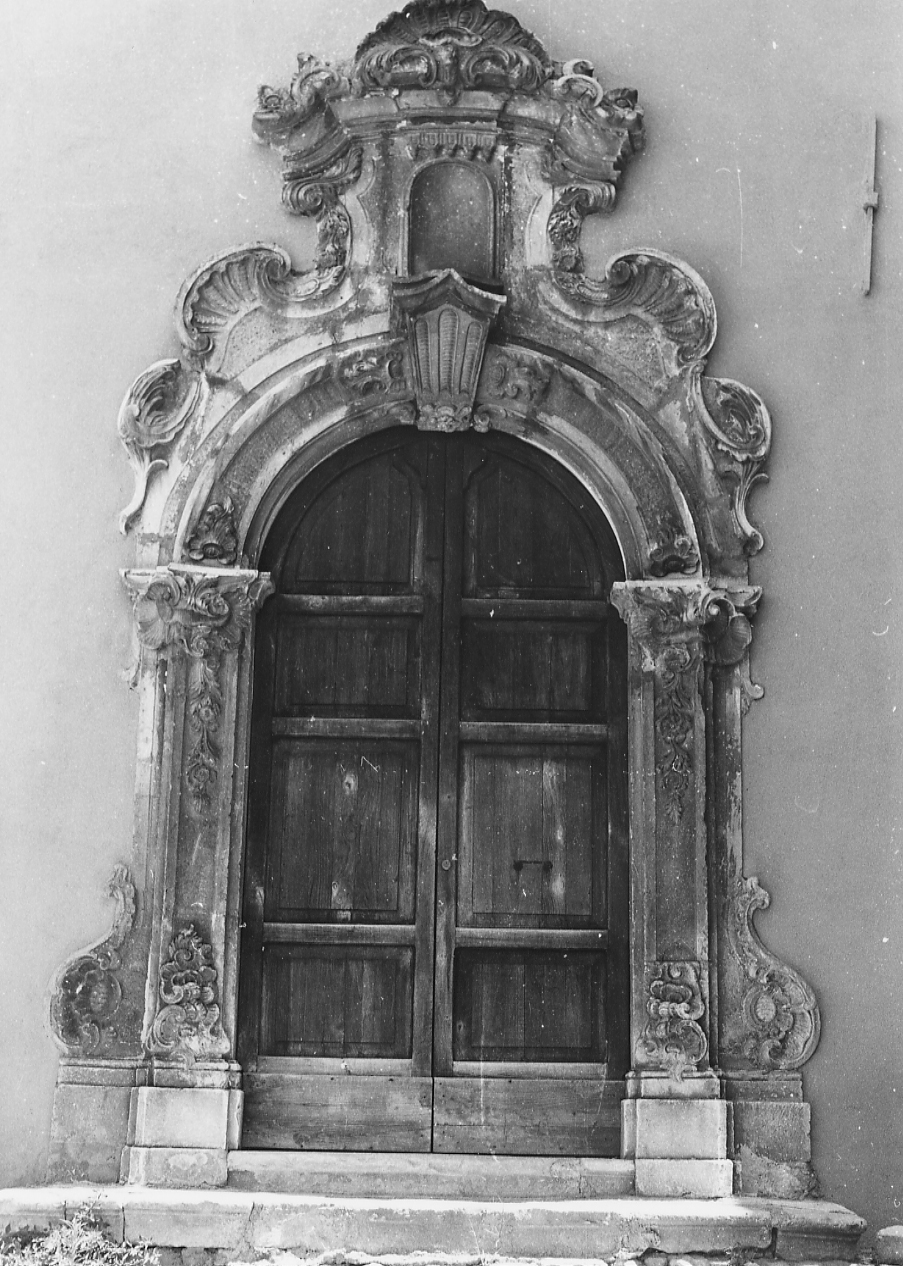 portale, opera isolata - ambito abruzzese (sec. XVIII)