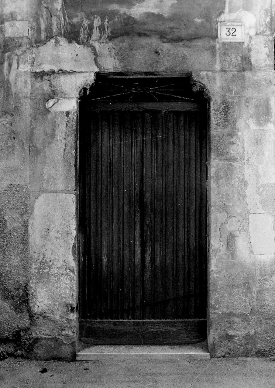 portale, opera isolata - ambito abruzzese (fine/inizio secc. XIV/ XV)