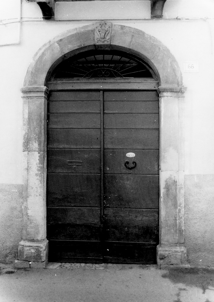 portale, opera isolata - ambito abruzzese (sec. XIX)