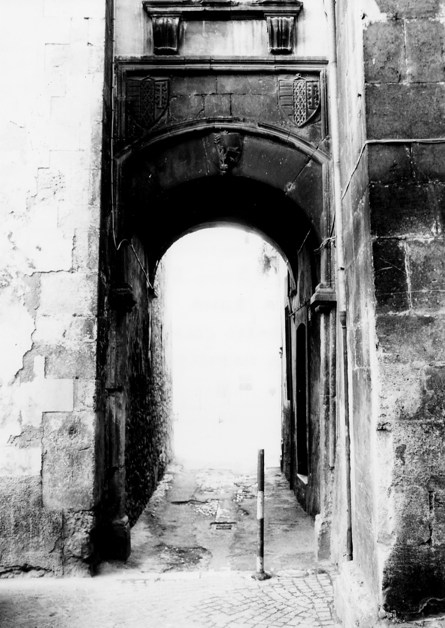 portale, opera isolata - ambito abruzzese (sec. XV)