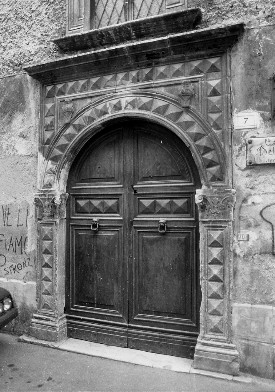 portale, opera isolata - ambito abruzzese (sec. XVI)