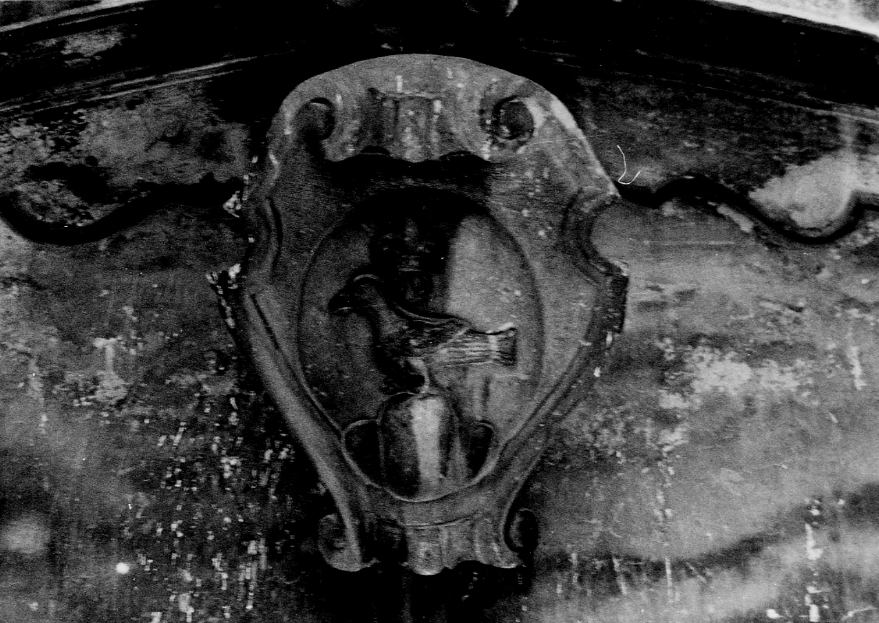 STEMMA GENTILIZIO DELLA FAMIGLIA CORVI (rilievo, opera isolata) - ambito abruzzese (sec. XIX)