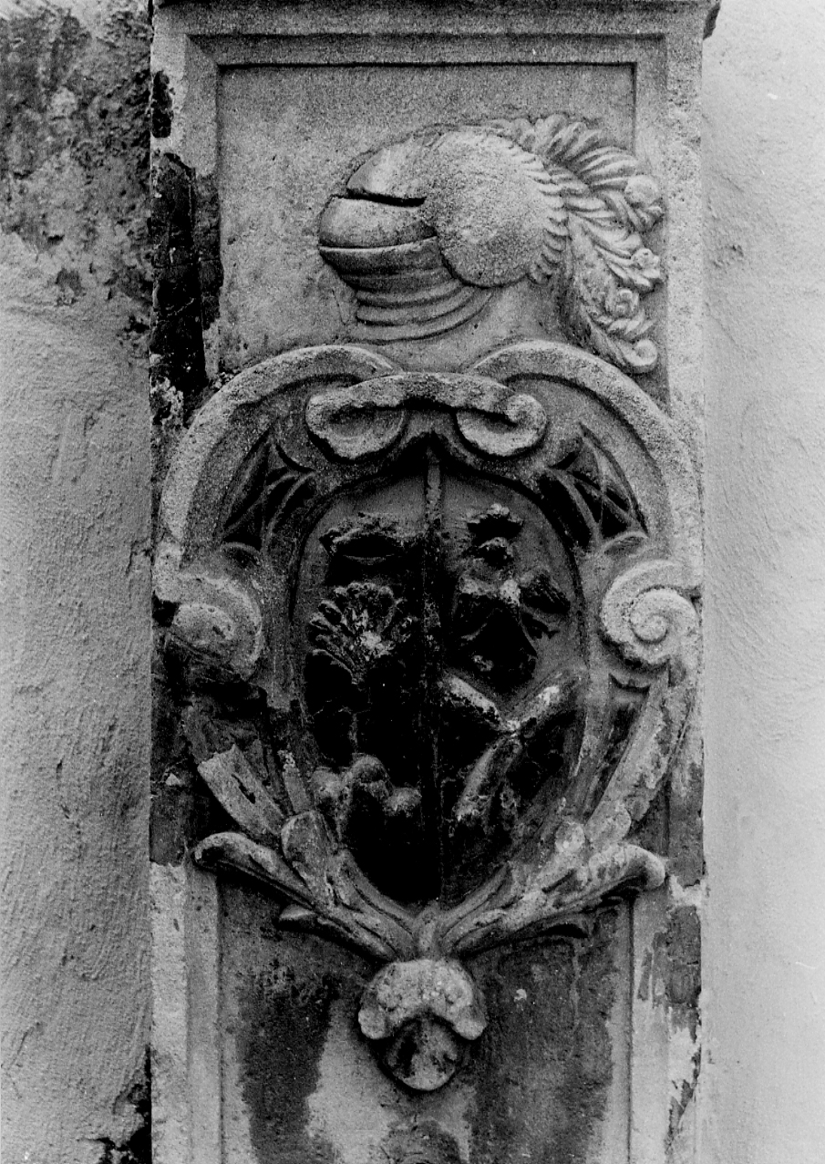 STEMMA GENTILIZIO (rilievo, opera isolata) - ambito abruzzese (sec. XVIII)